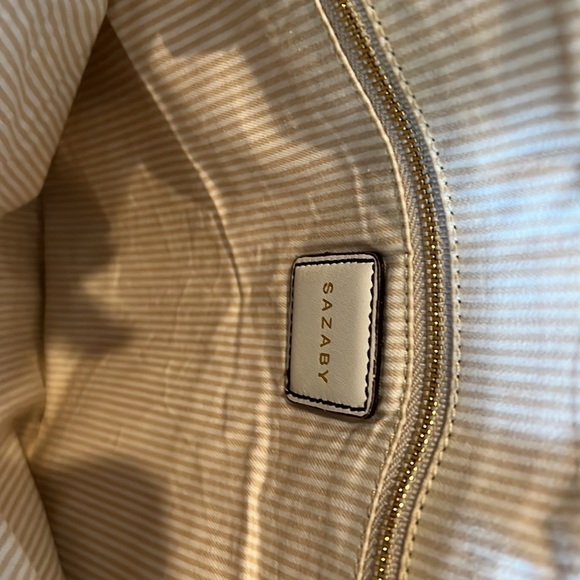 Sazaby Japan tote in cream brown accent straps with gold hardware - Picture 5 of 9